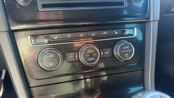 Volkswagen Golf 2.0 TDi GTD 35