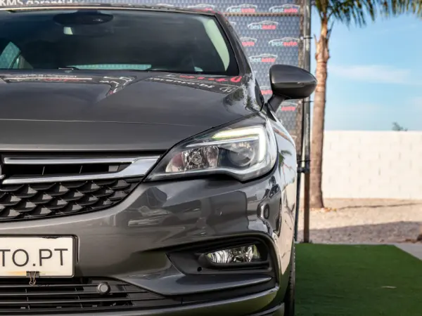 Opel Astra 1.0 Innovation S/S 12