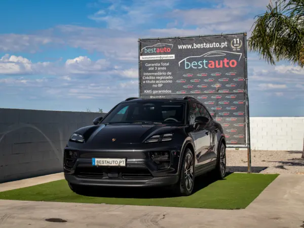 Porsche Macan Electric 4S 2