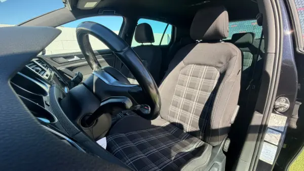 Volkswagen Golf 2.0 TDi GTD 14