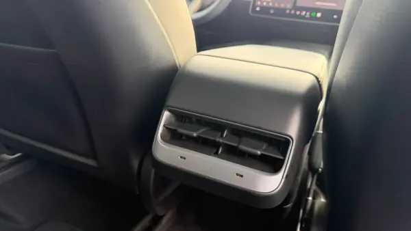 Tesla Model Y Tração Traseira 24