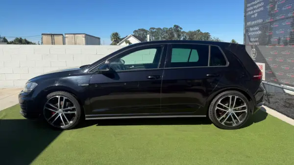 Volkswagen Golf 2.0 TDi GTD 10