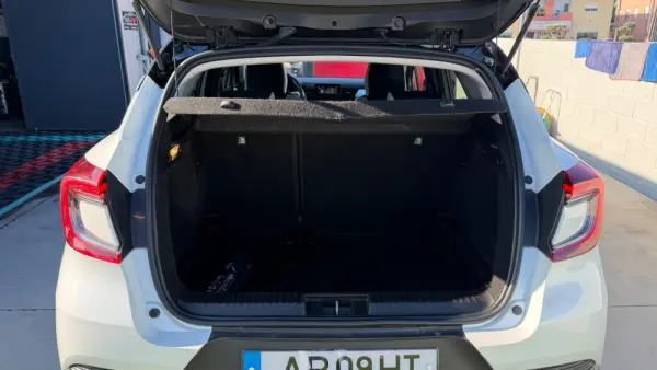 Renault Captur 1.0 TCe Intens 7