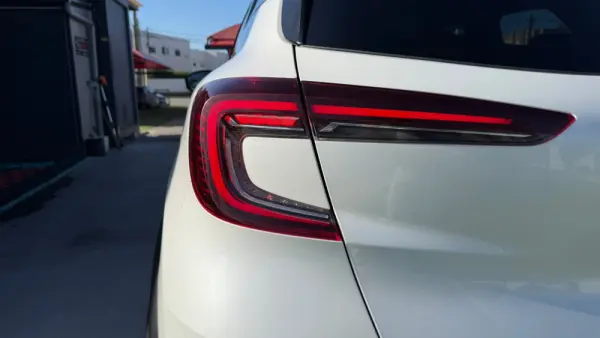 Renault Captur 1.0 TCe Intens 9