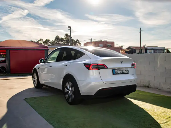 Tesla Model Y Long Range Tração Integral 11
