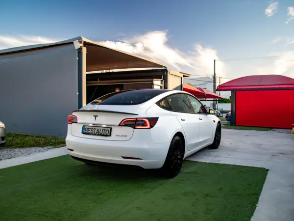 Tesla Model 3 Performance Dual Motor AWD 6