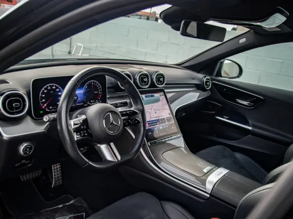 Mercedes-Benz C 300 e T 9G-TRONIC AMG Line 17
