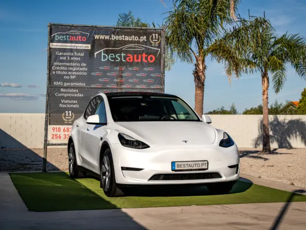 Tesla Model Y Long Range Tração Integral 4