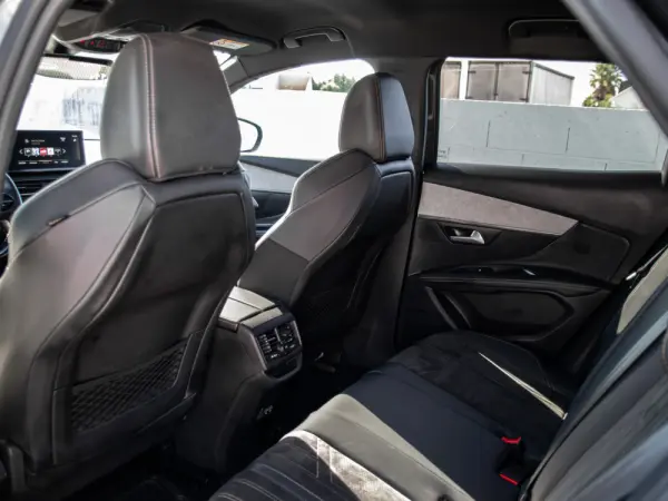 Peugeot 3008 1.5 BlueHDi GT EAT8 21