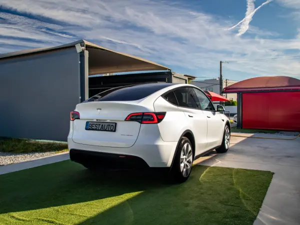 Tesla Model Y Long Range Tração Integral 6
