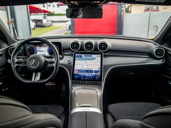 Mercedes-Benz C 300 e T 9G-TRONIC AMG Line 21