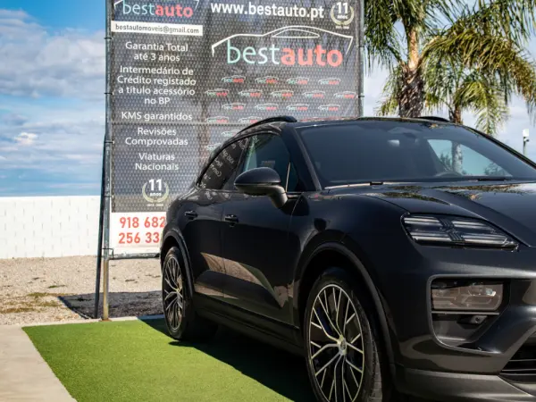 Porsche Macan Electric 4S 5