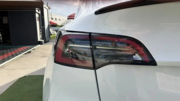 Tesla Model Y Tração Traseira 13