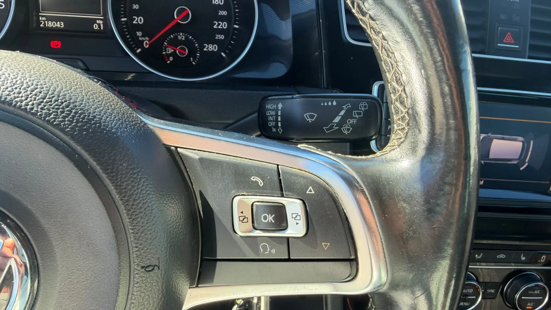 Volkswagen Golf 2.0 TDi GTD 22