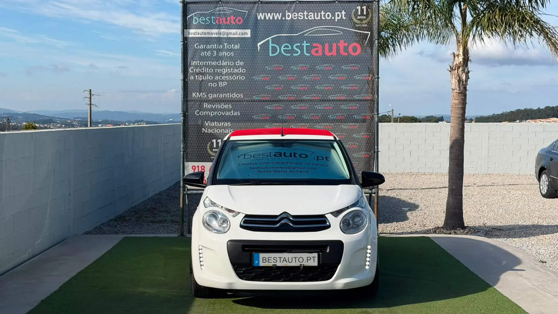 Citroen C1 1.2 VTi Shine 1
