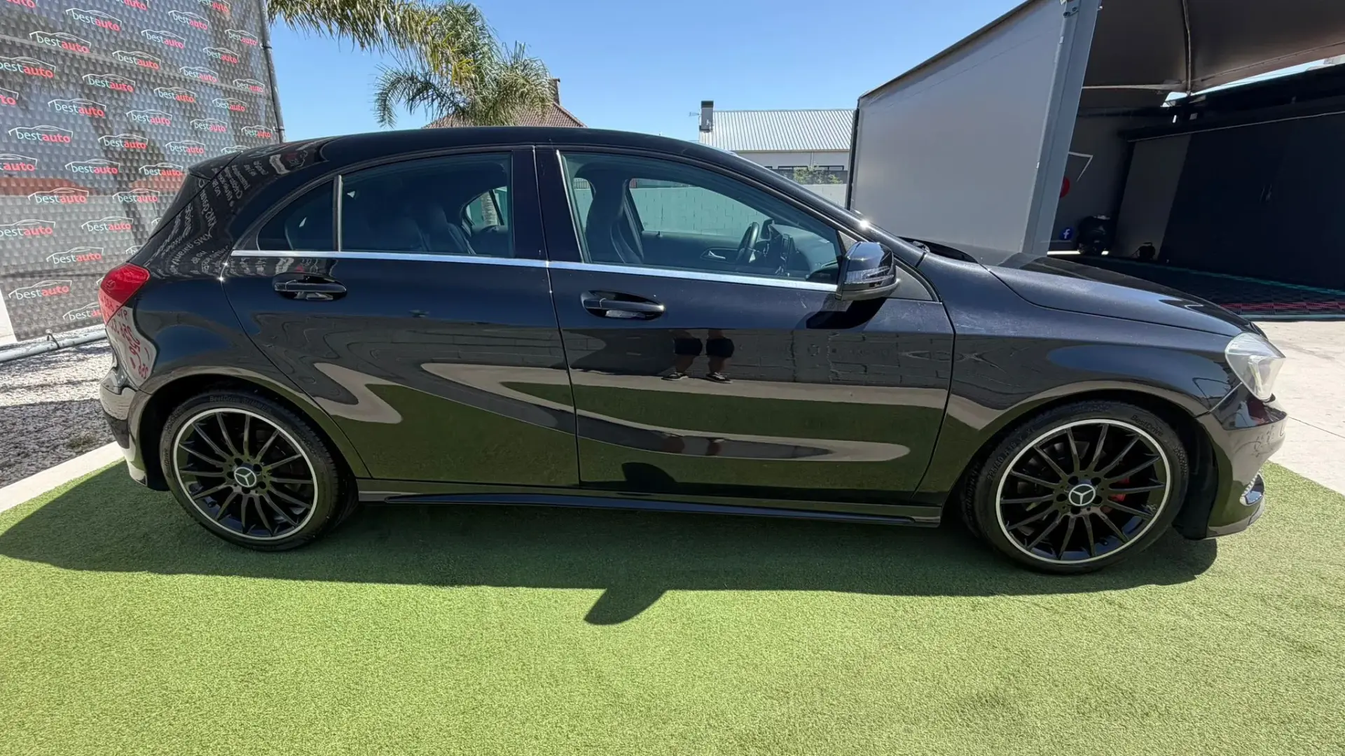 Mercedes-Benz A 200 CDi BlueEfficiency AMG Line 4