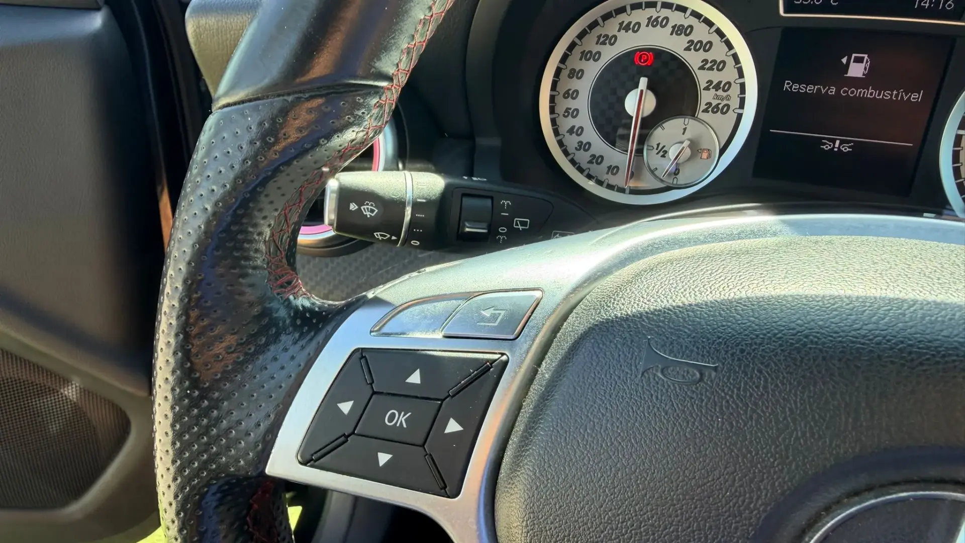 Mercedes-Benz A 200 CDi BlueEfficiency AMG Line 22