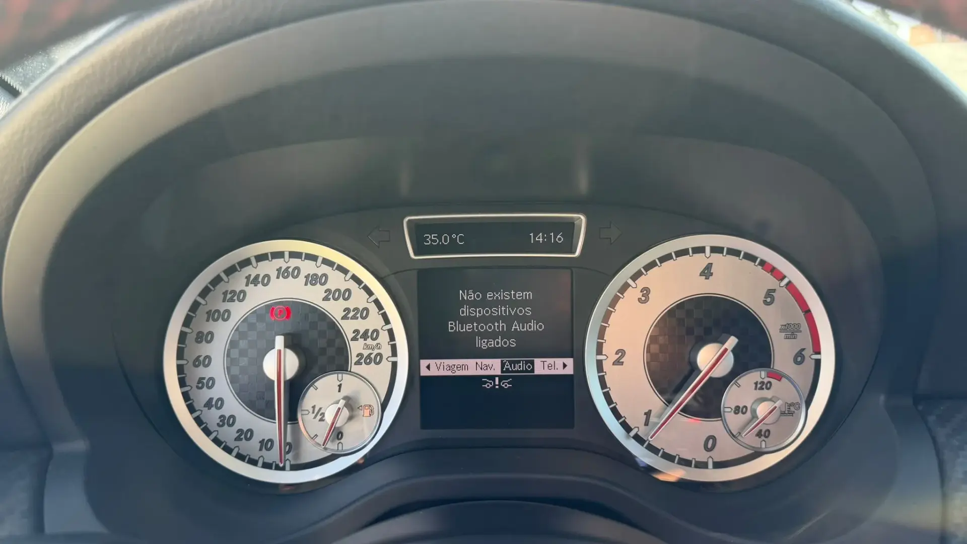 Mercedes-Benz A 200 CDi BlueEfficiency AMG Line 26