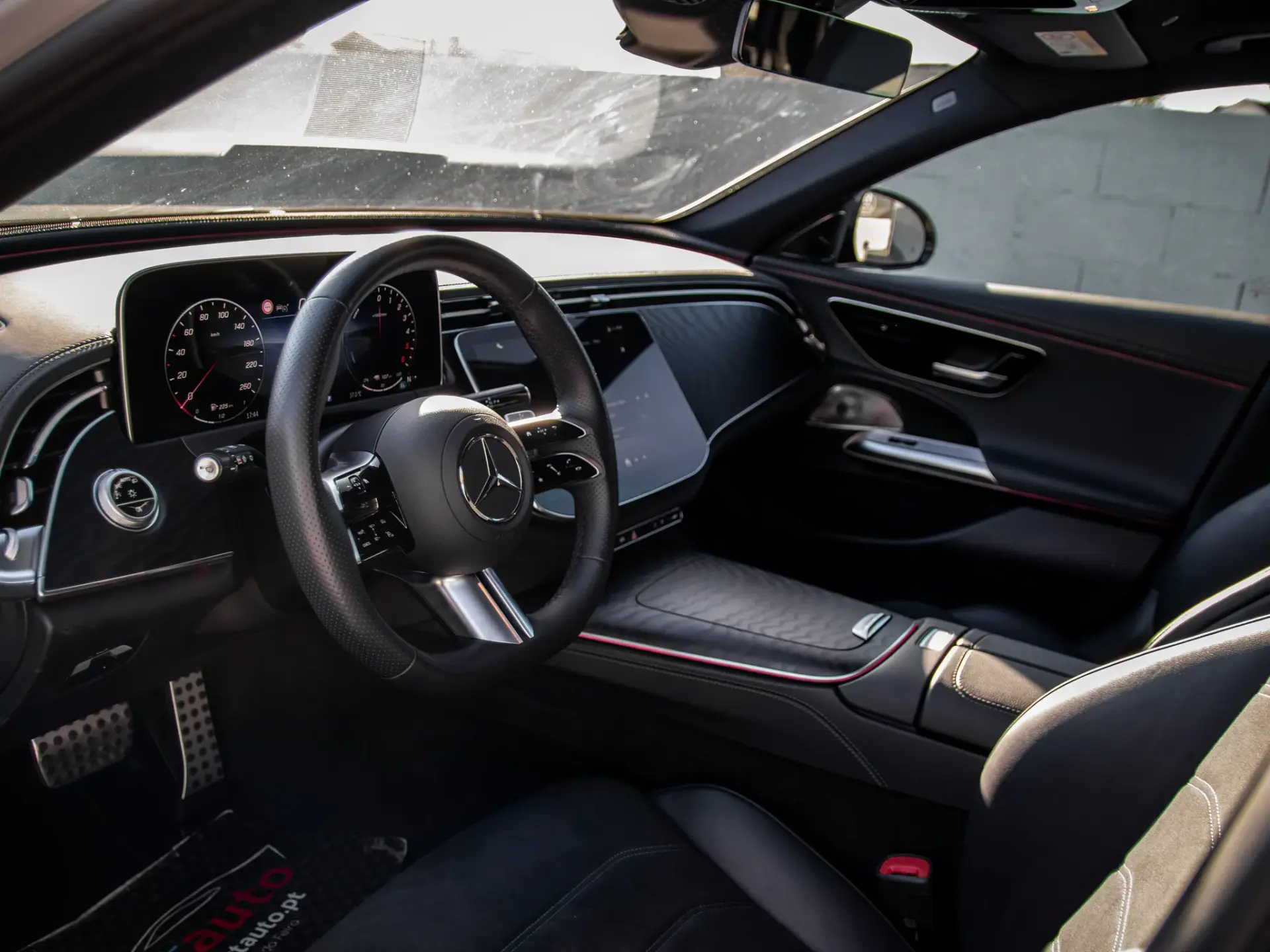 Mercedes-Benz E 300 de 16