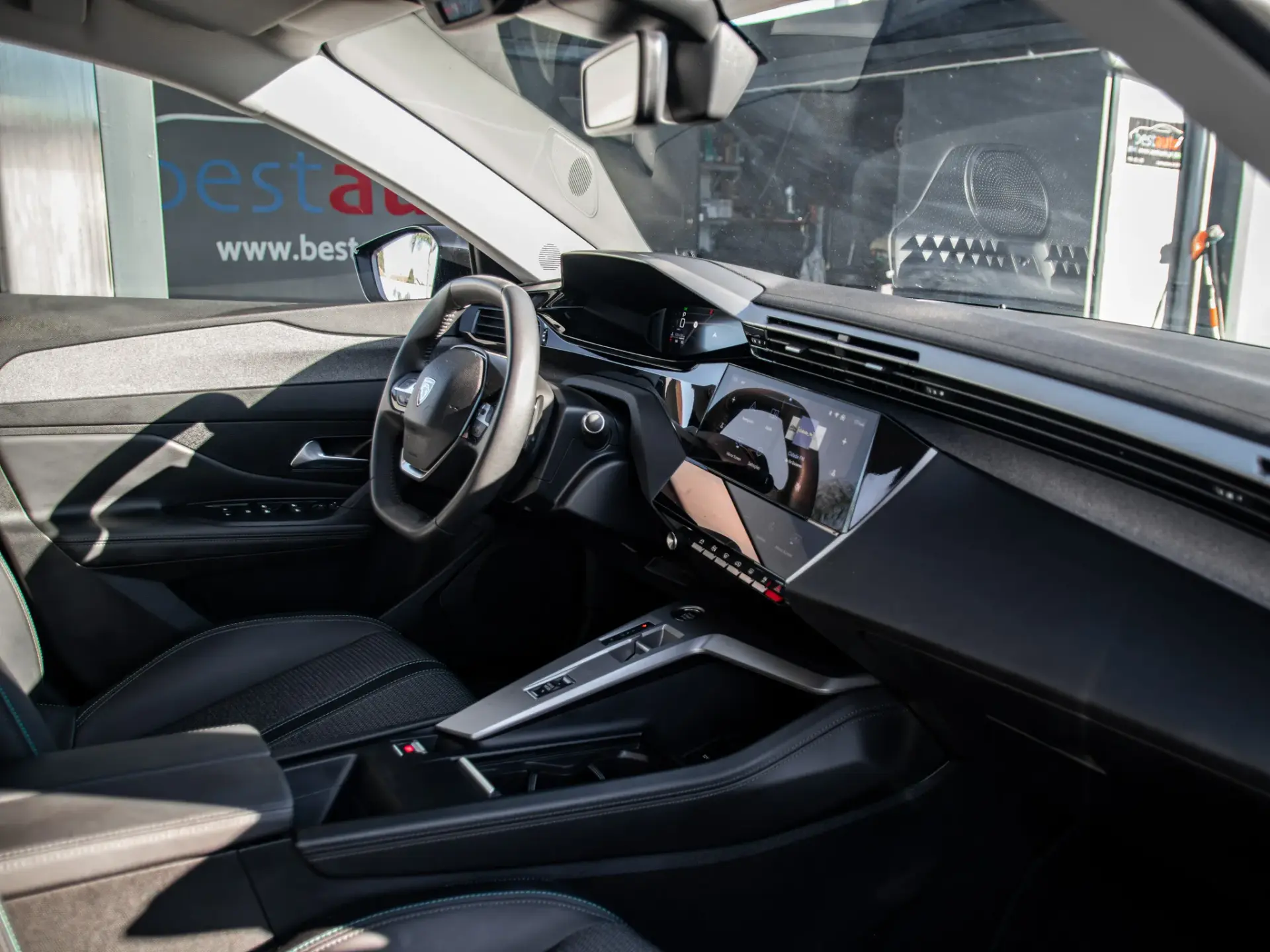 Peugeot 308 1.5 BlueHDi Allure Pack EAT8 29