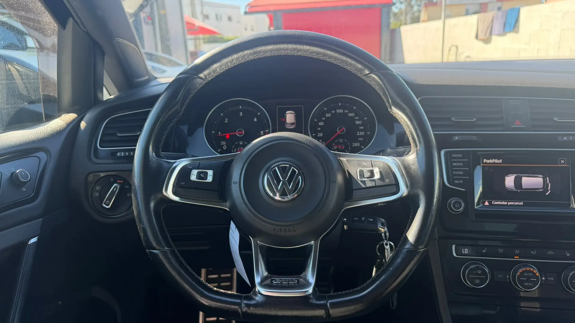 Volkswagen Golf 2.0 TDi GTD 28