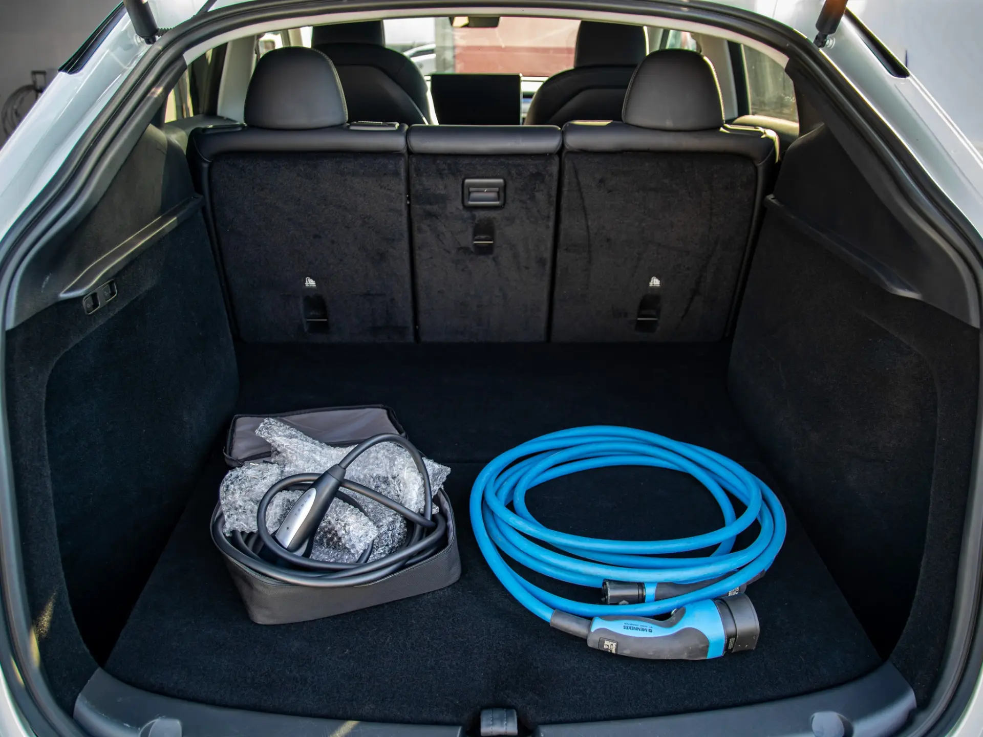 Tesla Model Y Long Range Tração Integral 8