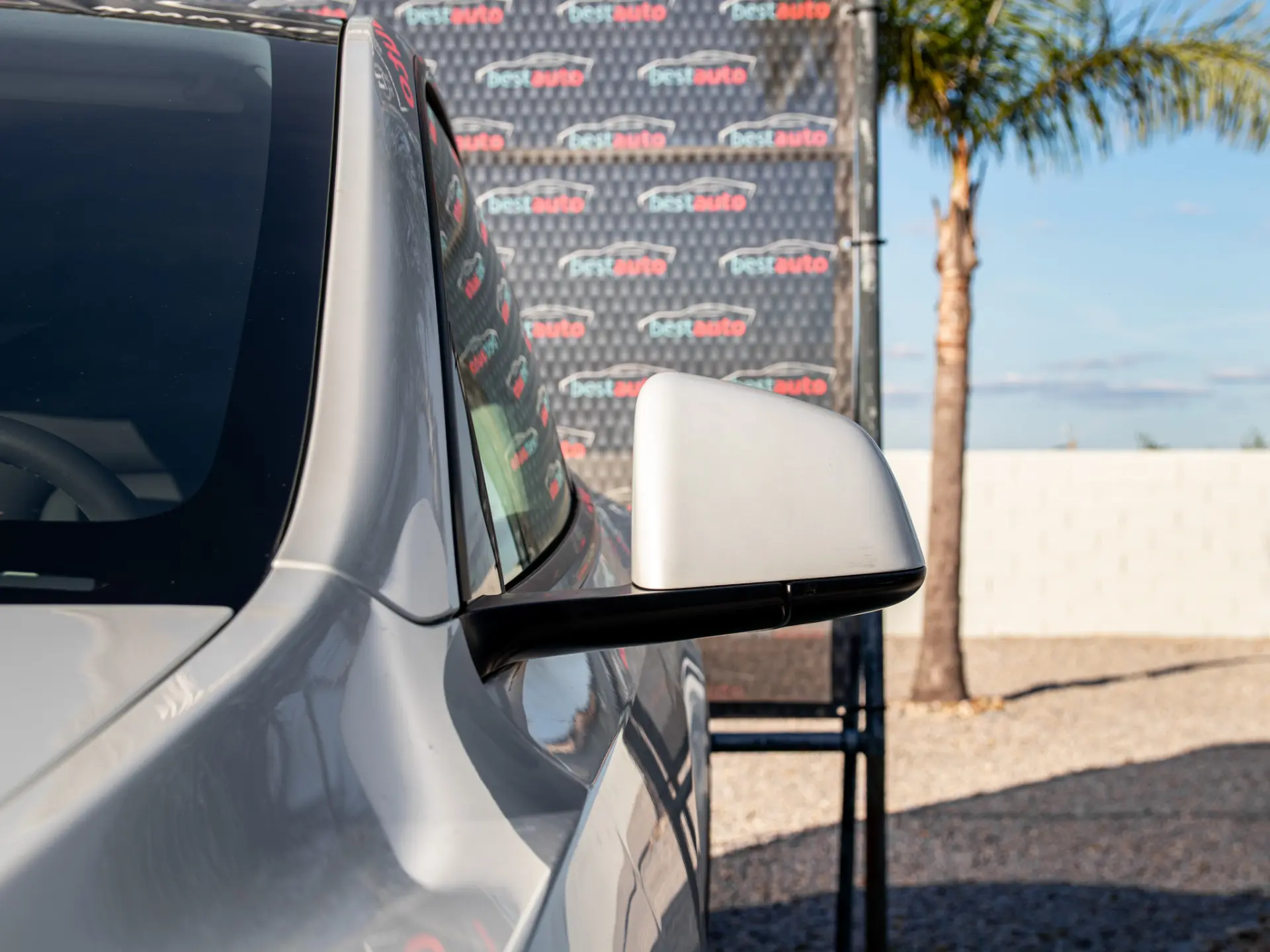 Tesla Model Y Long Range Tração Integral 16