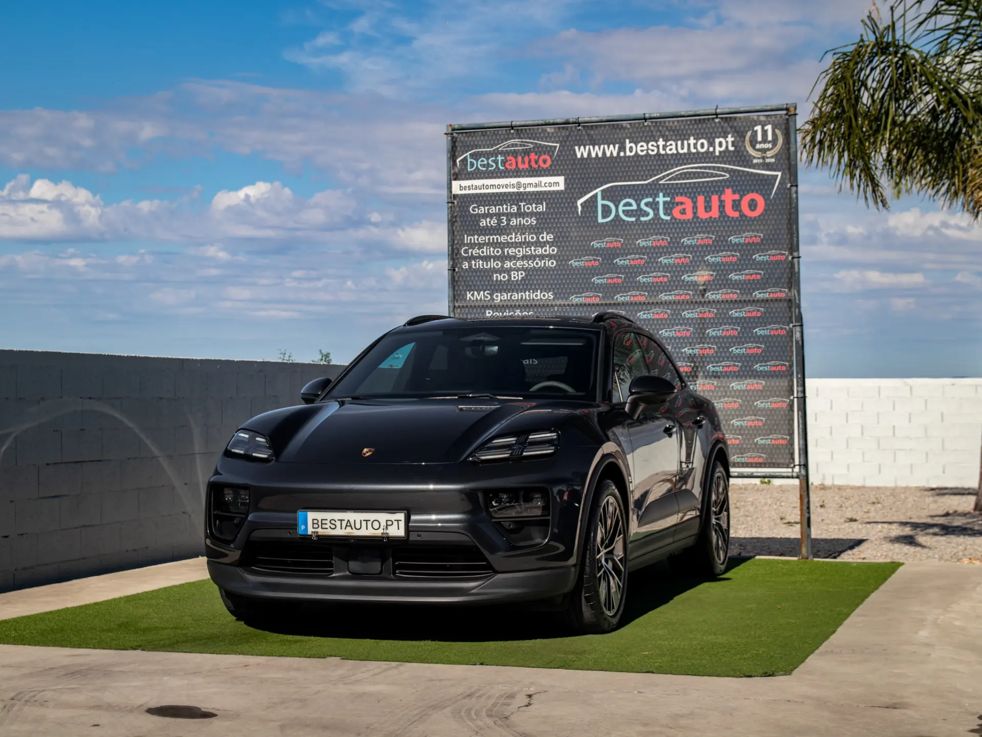 Porsche Macan Electric 4S 2