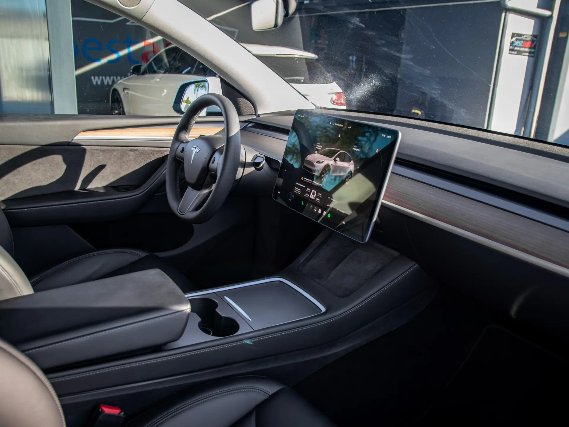 Tesla Model Y Long Range Tração Integral 17