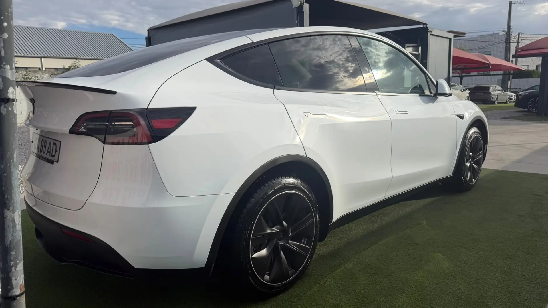 Tesla Model Y Tração Traseira 5