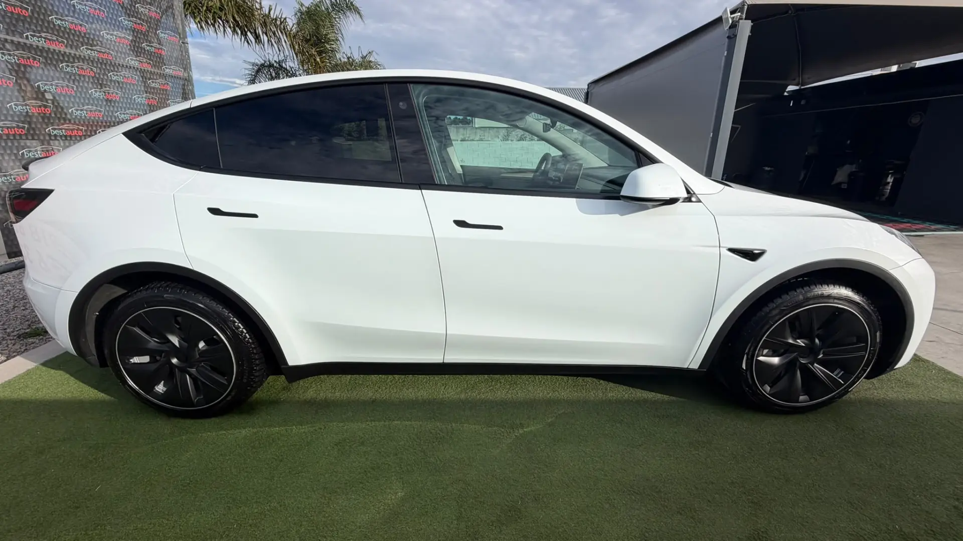 Tesla Model Y Tração Traseira 4