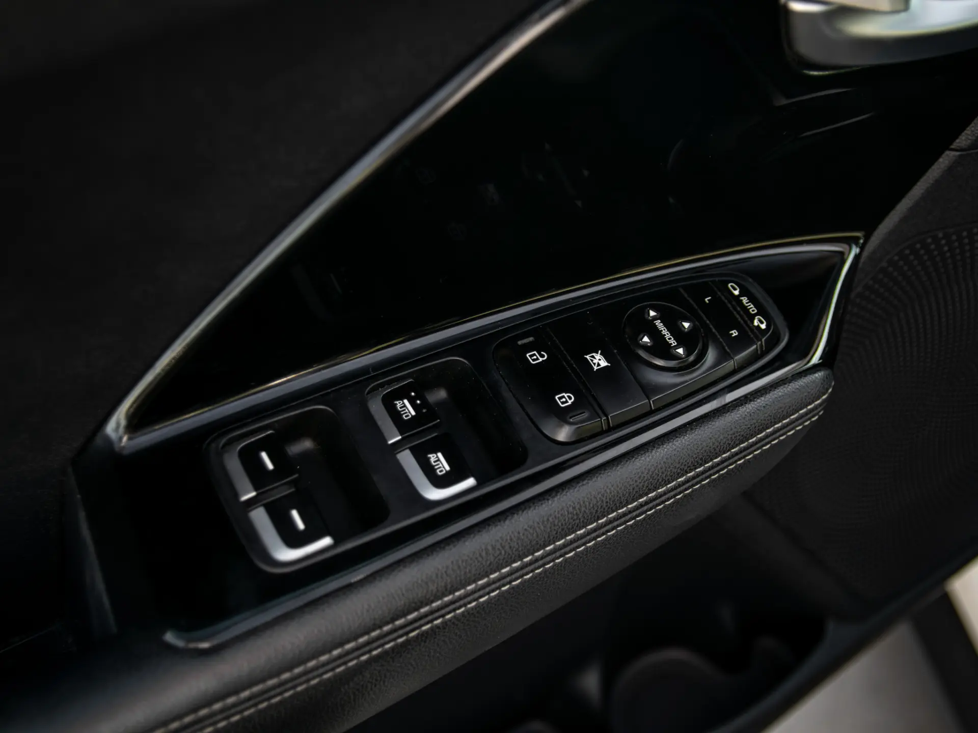 Kia Niro 1.6 GDi HEV Tech 30
