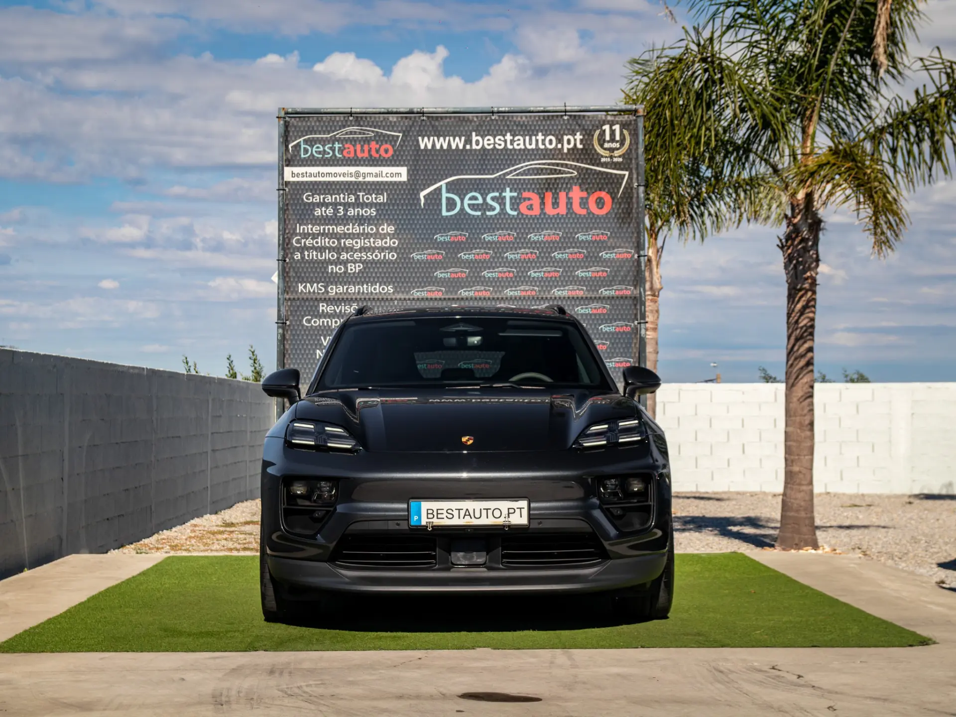 Porsche Macan Electric 4S 1