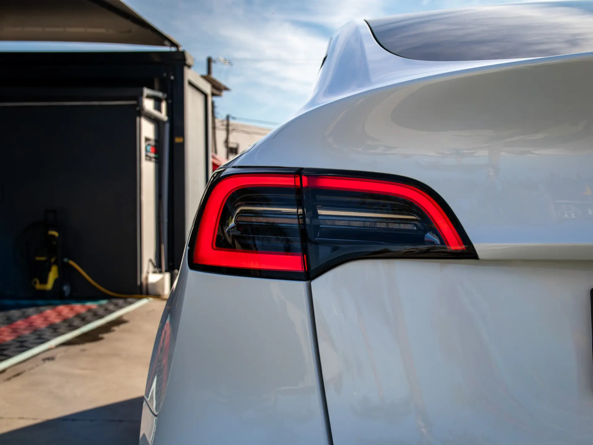 Tesla Model Y Long Range Tração Integral 10