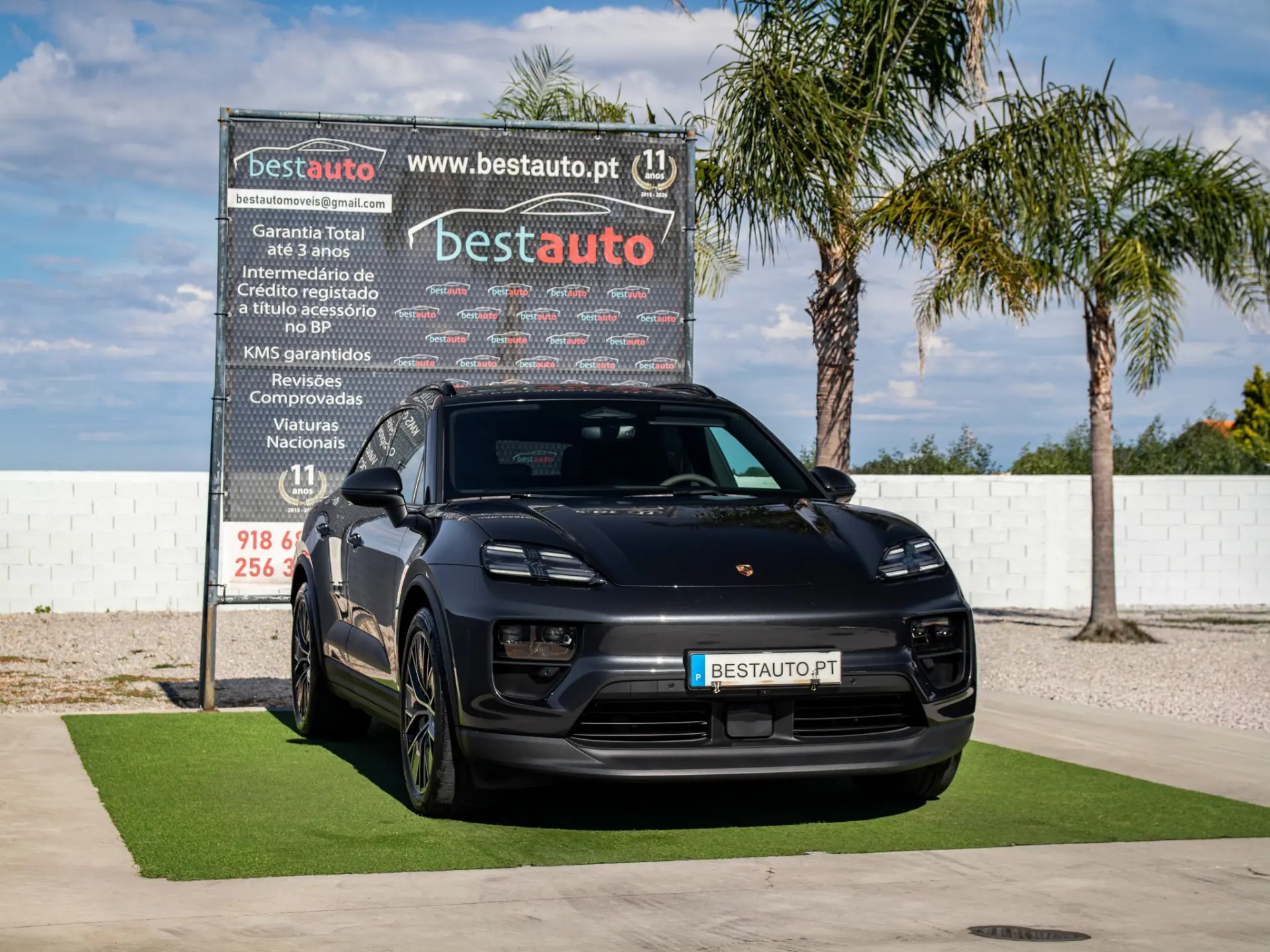 Porsche Macan Electric 4S 4