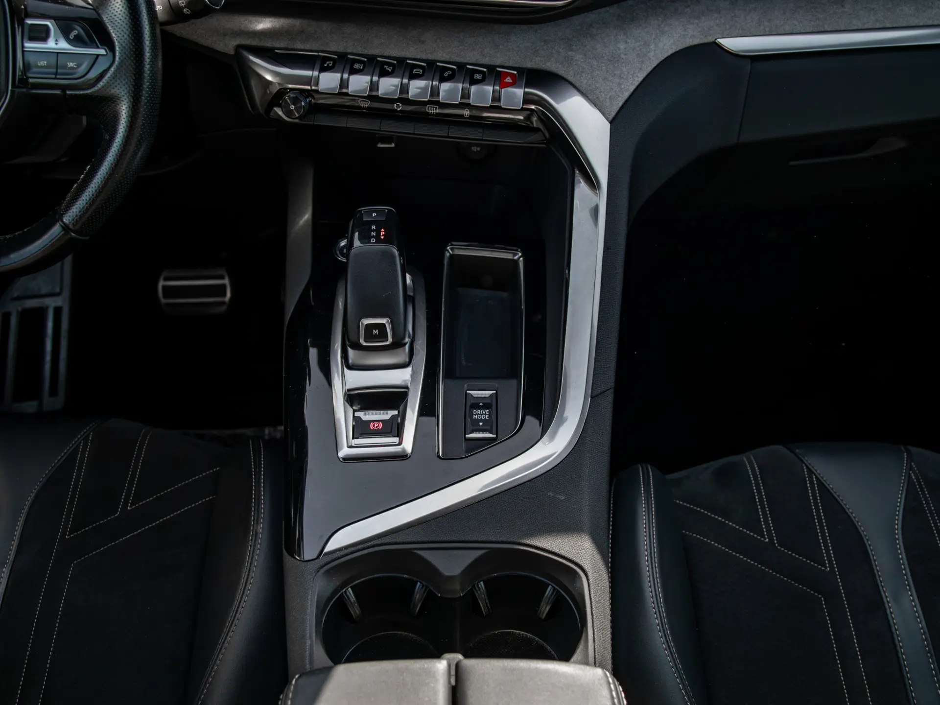 Peugeot 3008 1.5 BlueHDi GT EAT8 27
