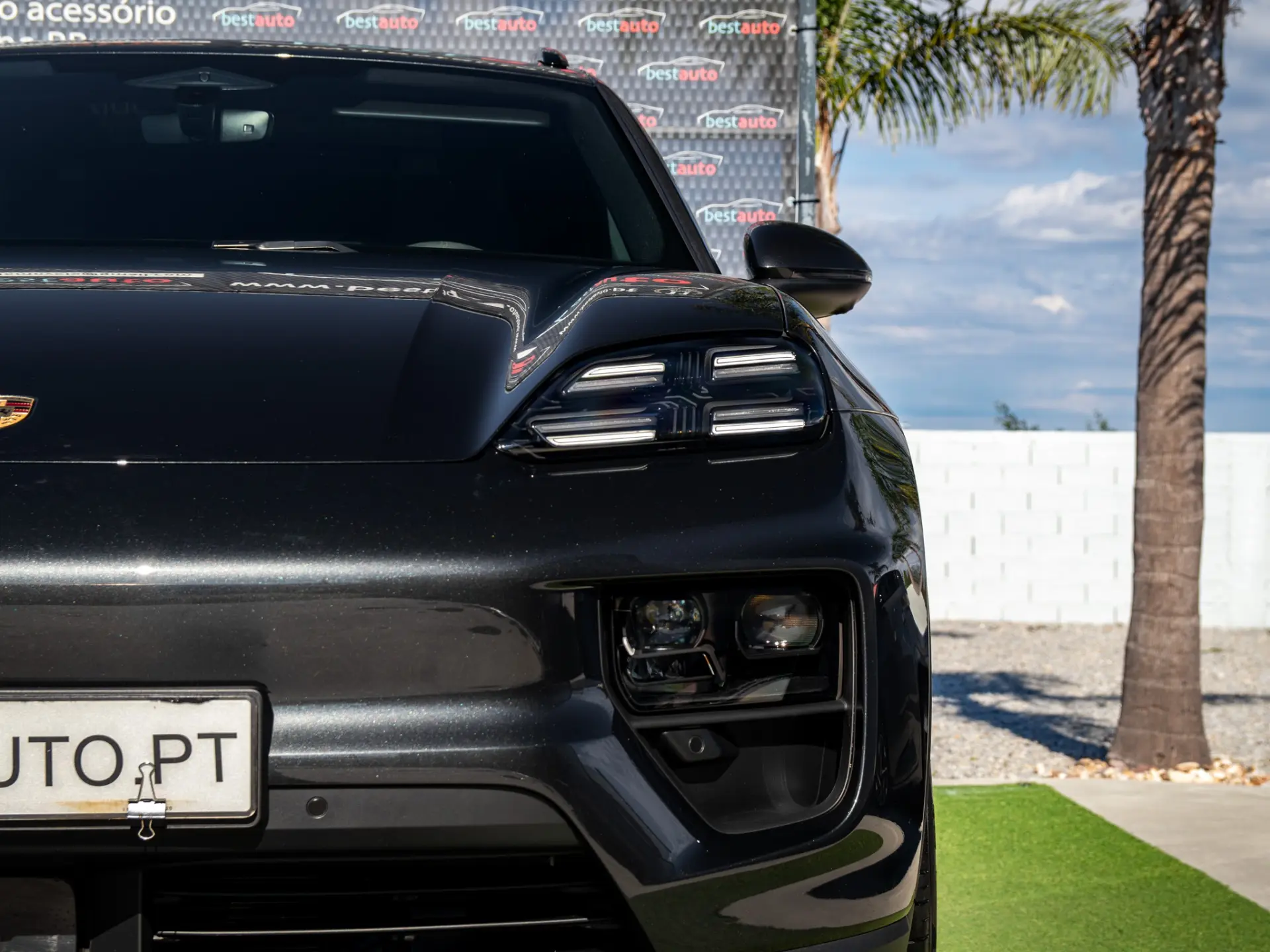 Porsche Macan Electric 4S 17