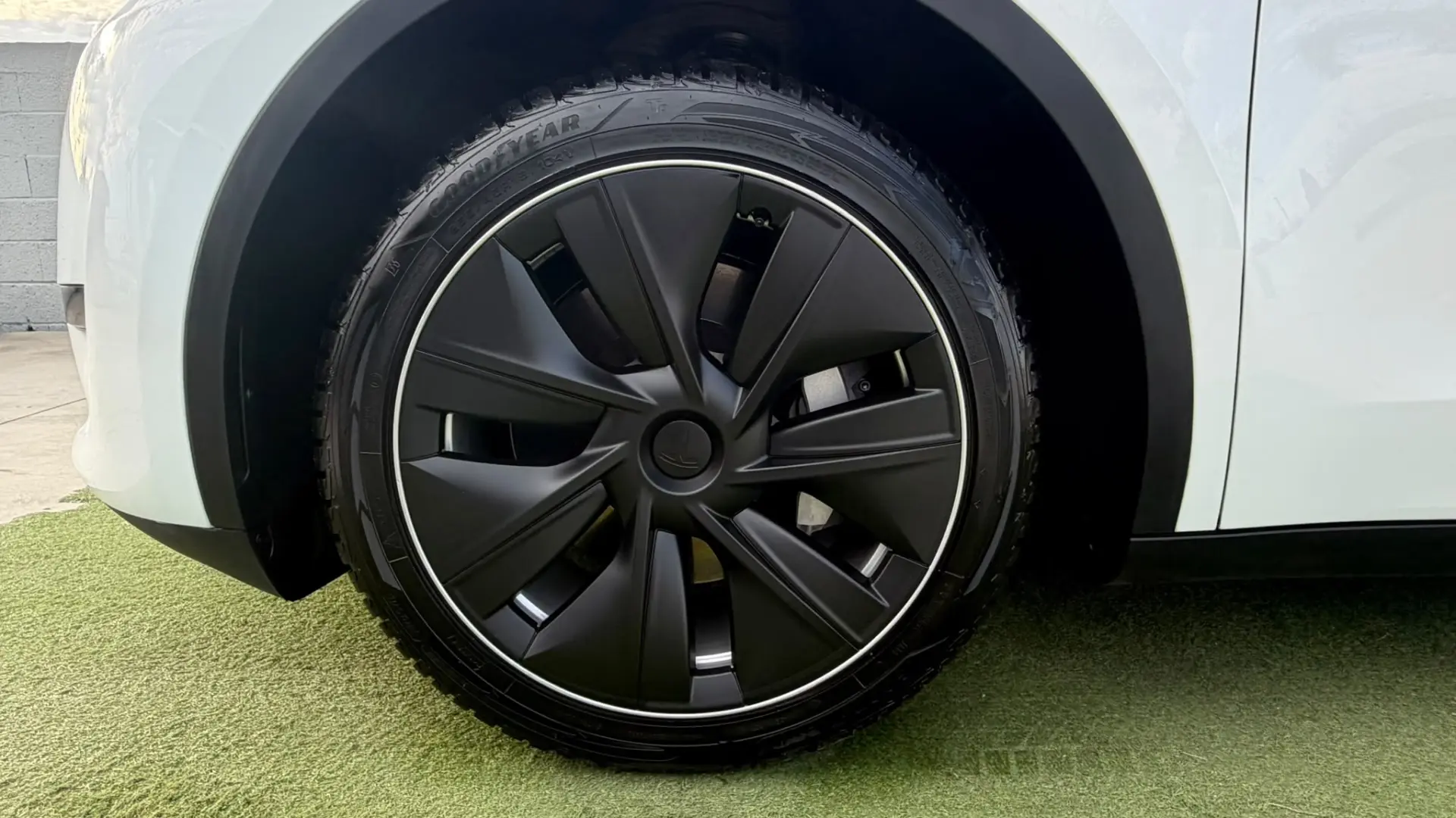 Tesla Model Y Tração Traseira 15
