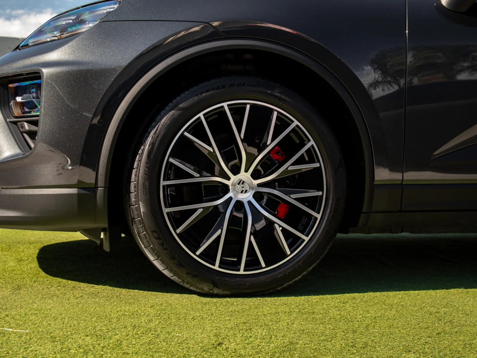 Porsche Macan Electric 4S 15