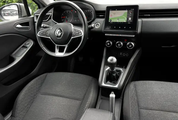 Renault Clio 1.0 TCe Intens 8