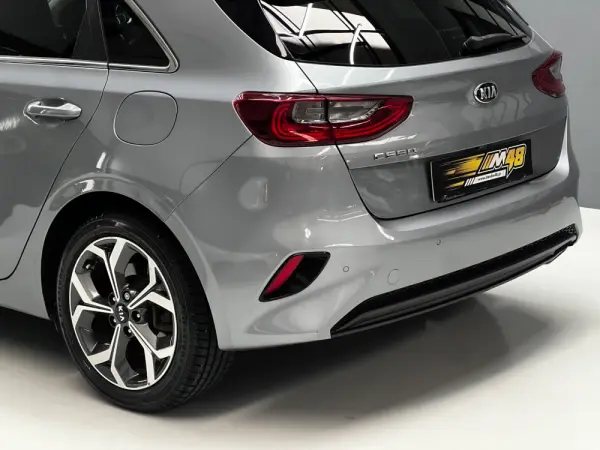 Kia Ceed 1.0 T-GDI GT Line 8