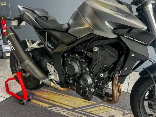 Honda CB 1000 Hornet 2025 8