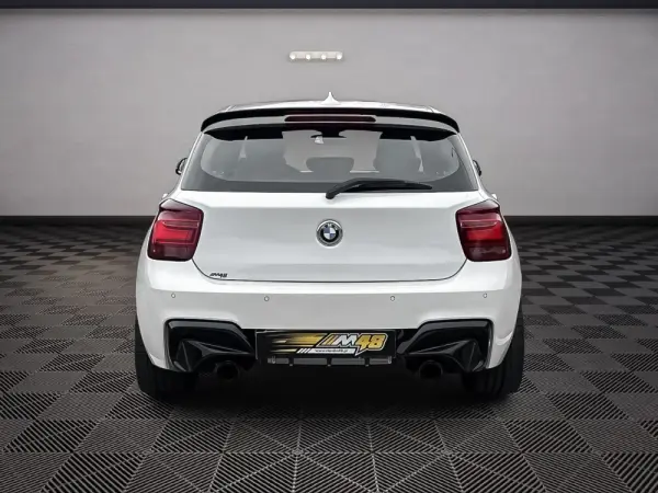 BMW 118 d Pack M 6