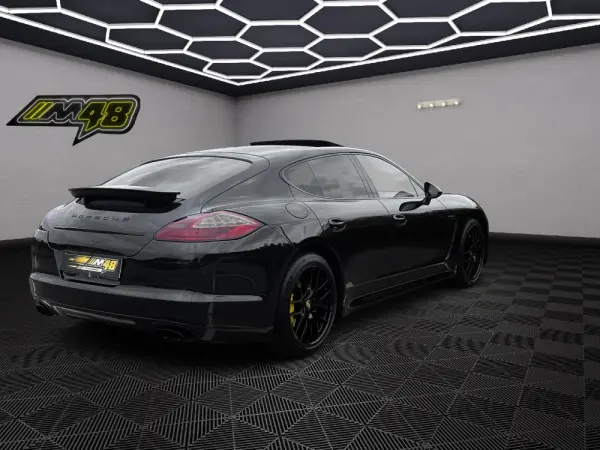 Porsche Panamera 3.0 V6 4