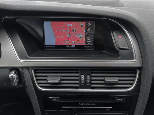 Audi A5 2.0 TDI S-line 8