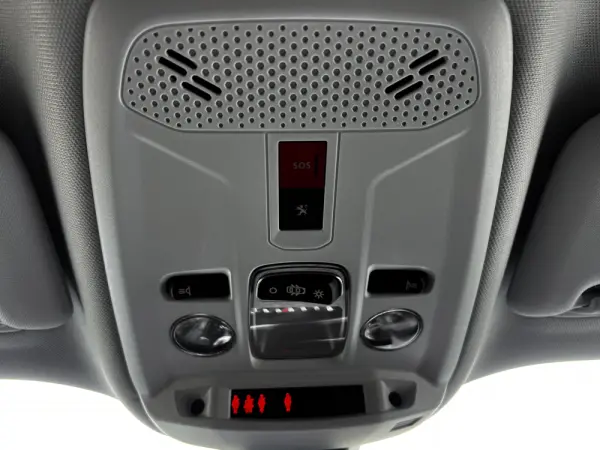 Peugeot e-2008 50 kWh Active Pack 23