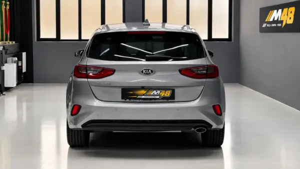 Kia Ceed 1.0 T-GDI GT Line 4