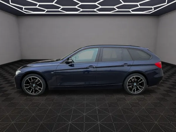 BMW 318 d Touring Auto Line Sport 3