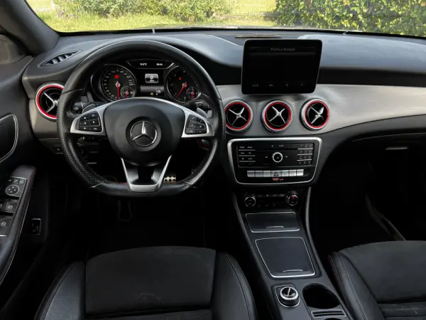 Mercedes-Benz CLA 220 d Shooting Brake AMG Line Aut. 7