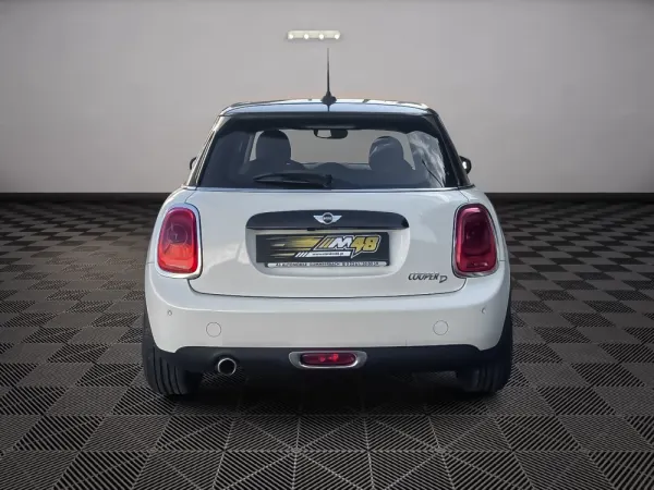 MINI 5 Portas Cooper D 4